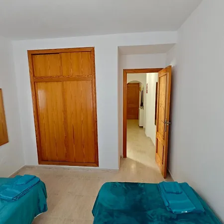 Floor With Terrace Near The Torrevieja