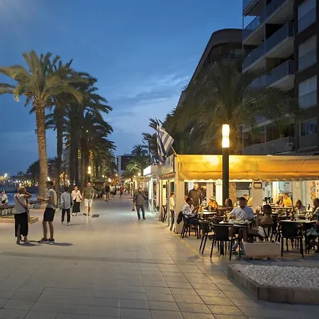 Floor With Terrace Near The Lägenhet *