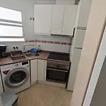 Апартаменты Floor With Terrace Near The Торевьиа