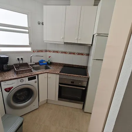 דירה Floor With Terrace Near The טורבייחה